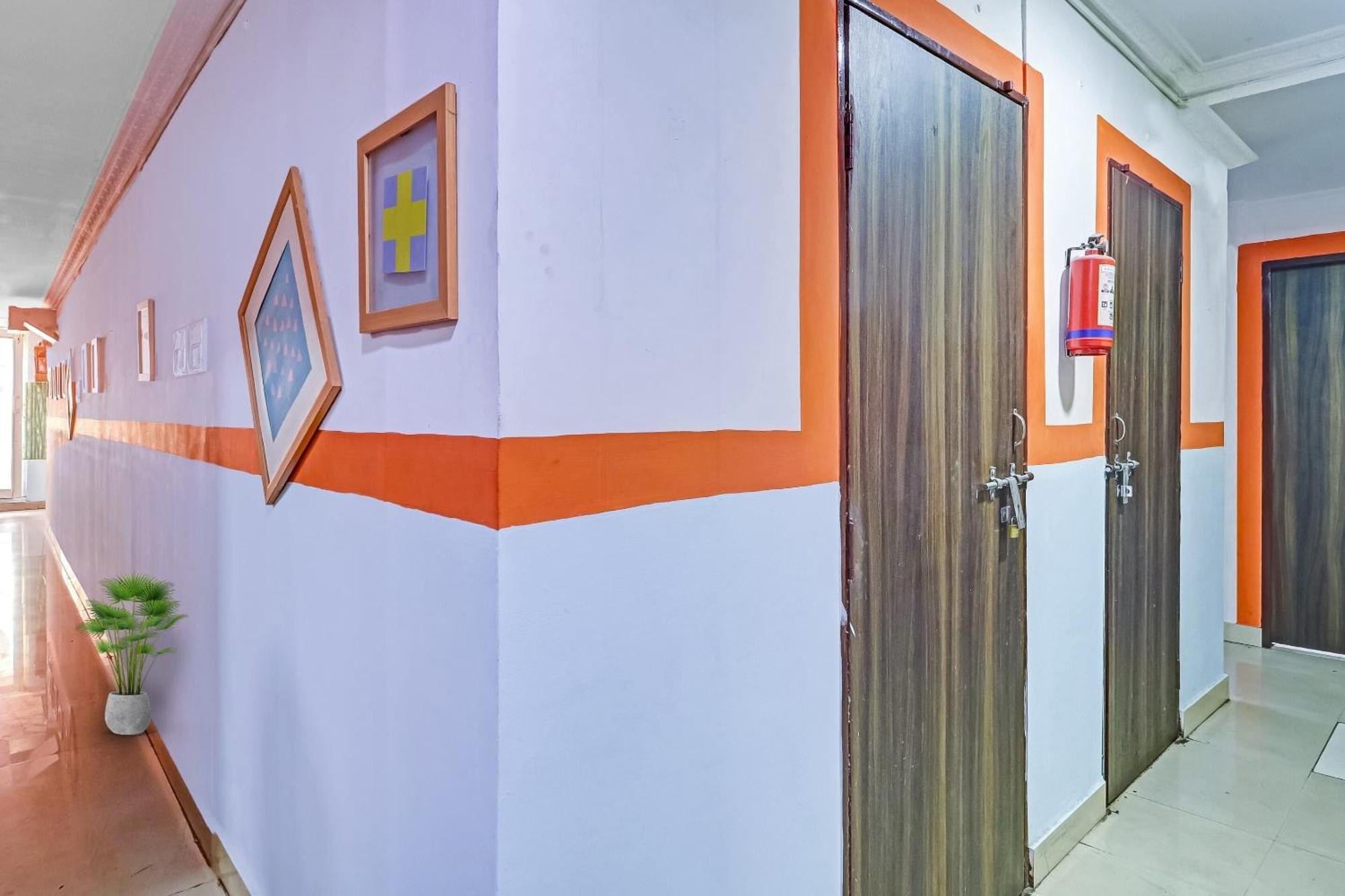 Hotel O New Lakeview Palace Hyderabad Eksteriør bilde